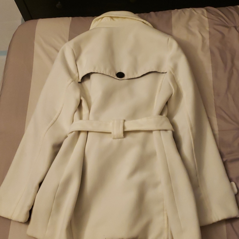 Woman coat - Picture 3 of 3